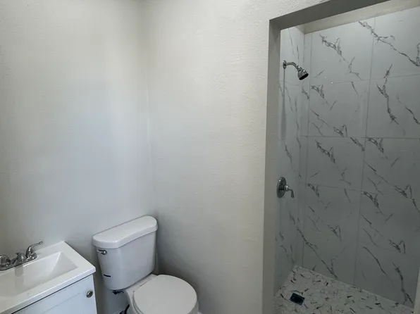 721 NW 12th Ct #2, Miami, FL 33125