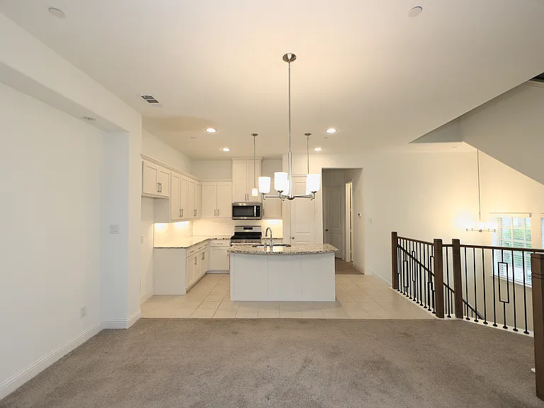 124 Canonbury Dr — Photo 6