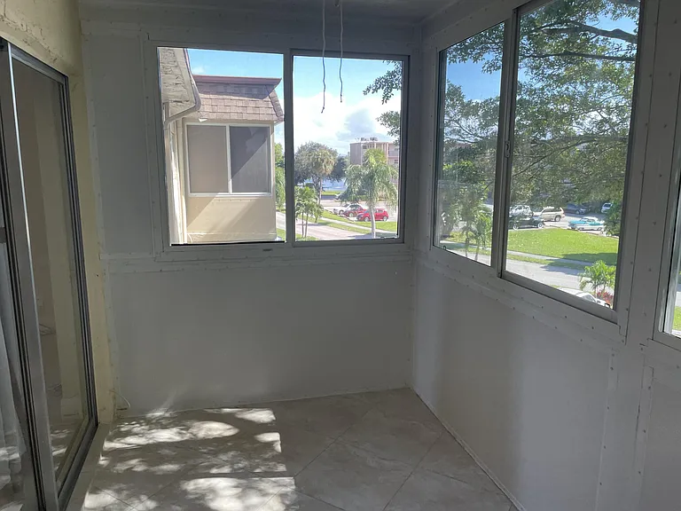 705 Lori Dr #315 — Photo 23