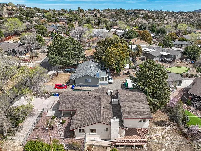 585 Mosher Ln — Photo 35