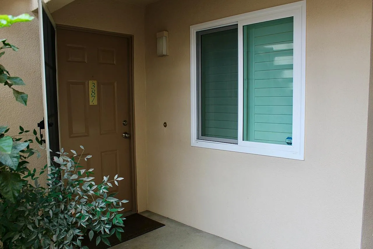 1 bed, 796 sqft, $3,000 — Photo 2