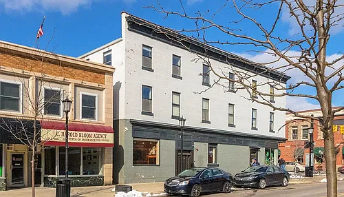 104 W Main St #304 Photo 1