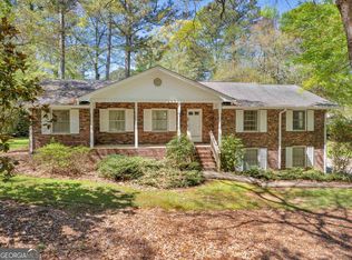 170 Deer Trl, Fayetteville, GA 30214