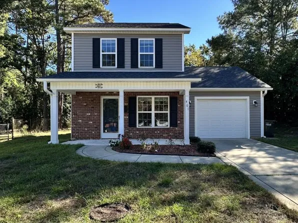 461 McBain Dr, Fayetteville, NC 28305
