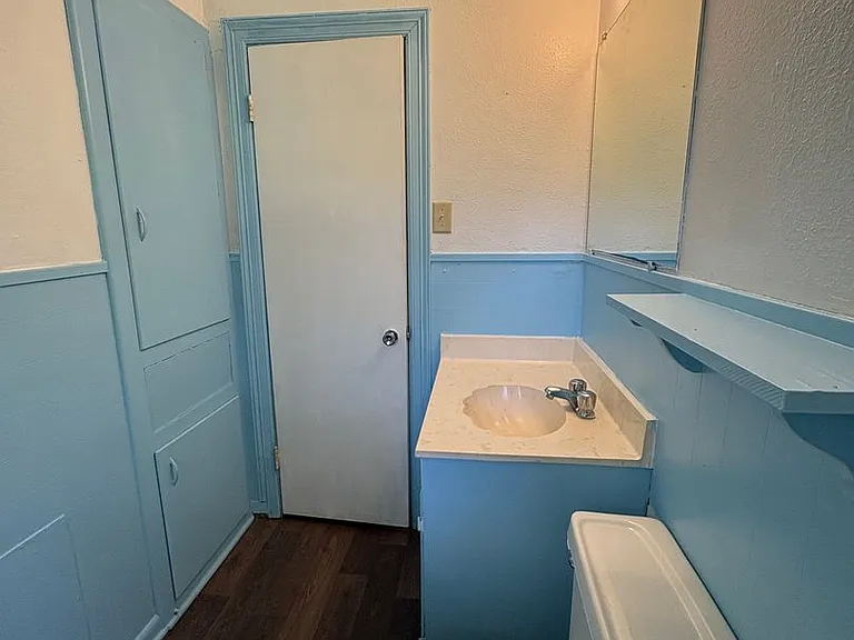 320 W 83rd St — Photo 13