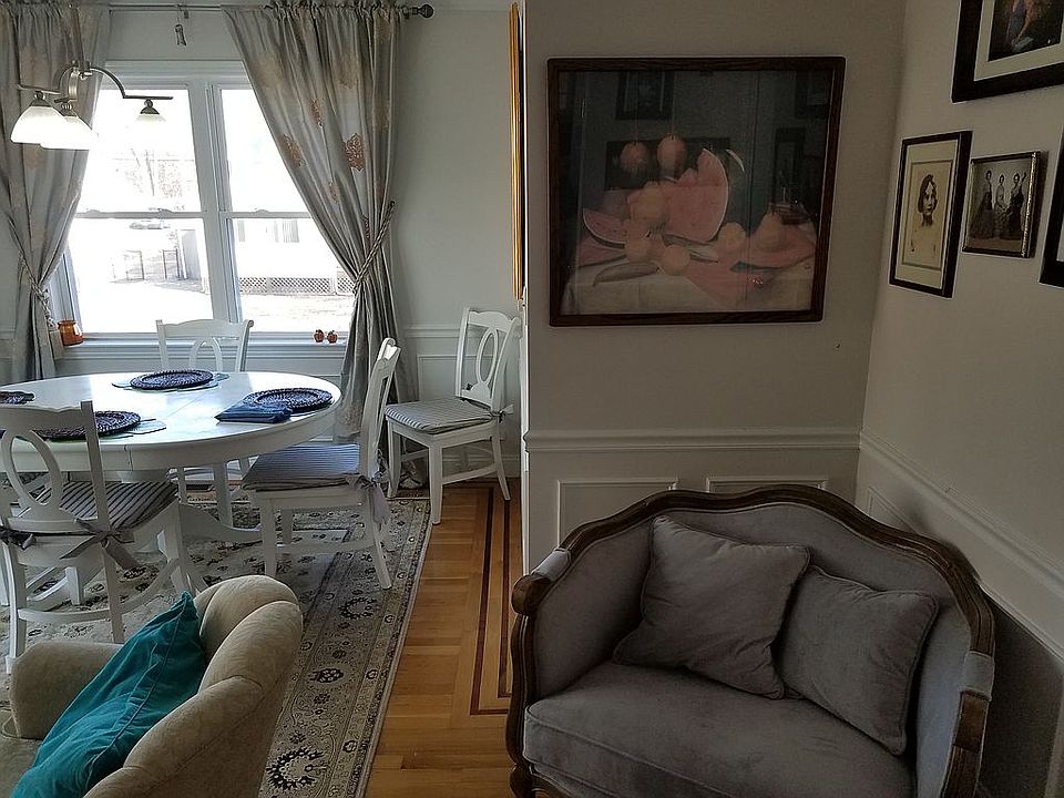 2nd image of 34 Oakledge Rd
