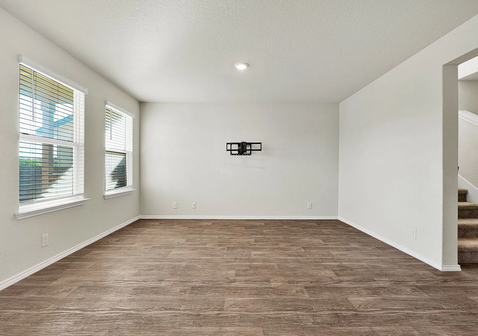 Charming 3 Bed 2.5 Bath Home in Redbird Ranch with Resort-Style Amenities! — Photo 4