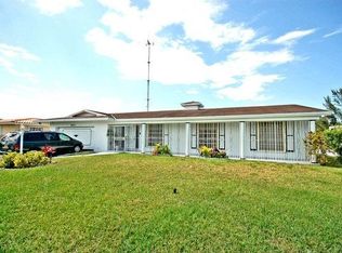 941 NW 207th St, Miami Gardens, FL 33169