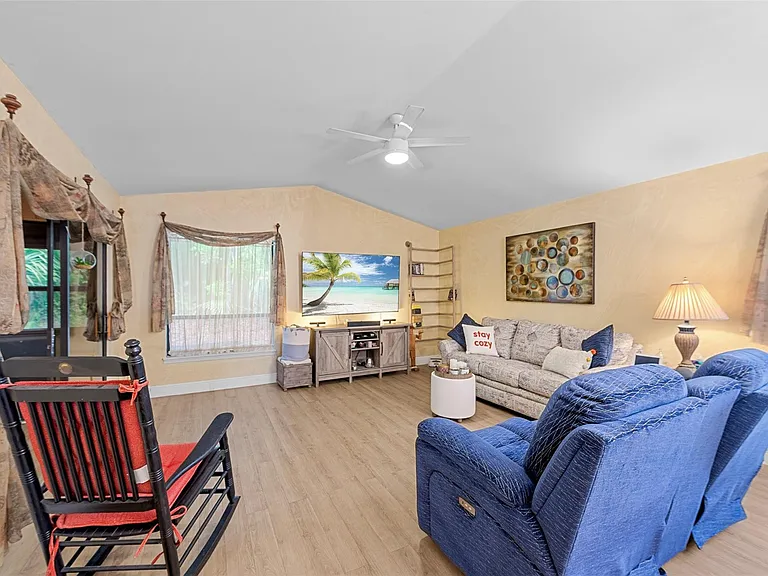 6809 SE Yorktown Dr — Photo 22