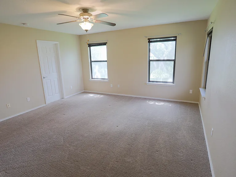 729 Green Pasture Dr — Photo 19