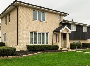 9369 Ridgeland Ave, Oak Lawn, IL 60453