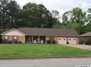 809 Tammy St SW, Decatur, AL 35603
