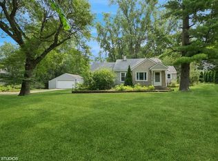 1213 S Summit St, Barrington, IL 60010
