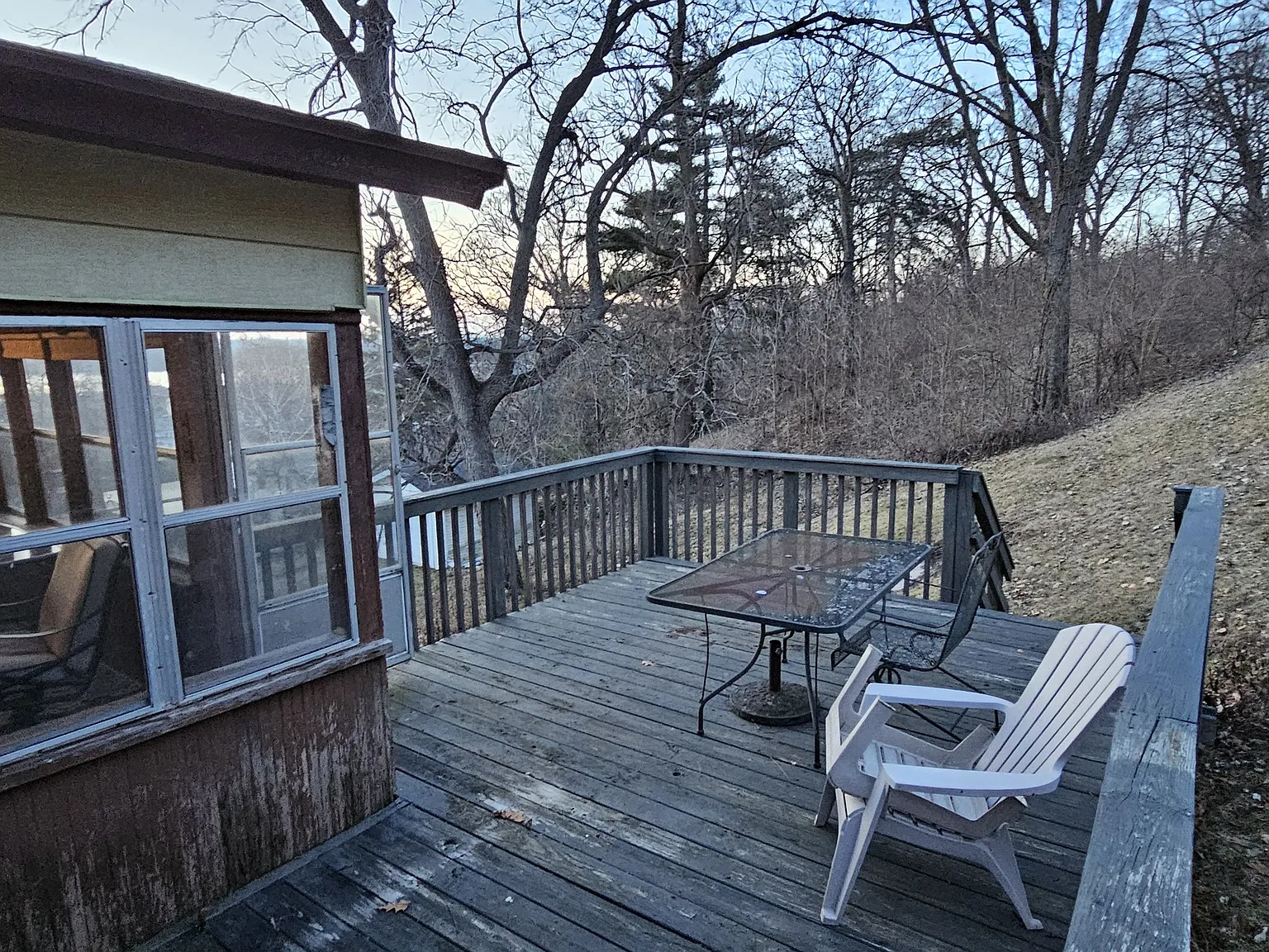 3 bedroom 1 bath over and under duplex 1050/mo — Photo 4