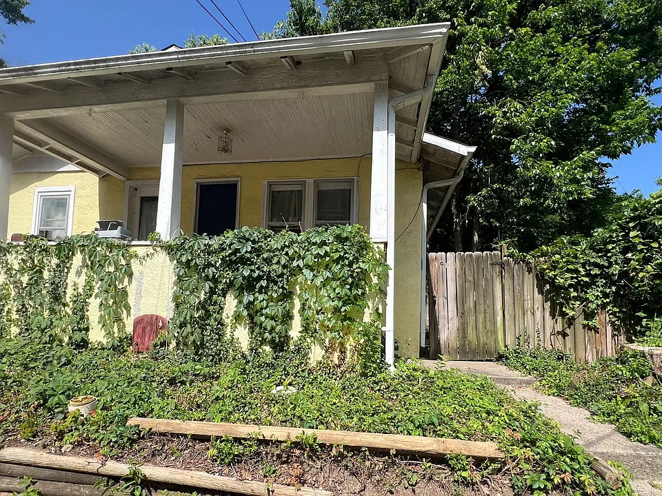 11 Aldeah Ave