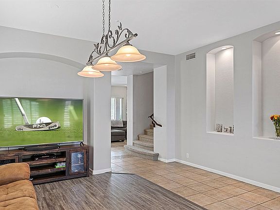 5th image of 14928 N 107th Way