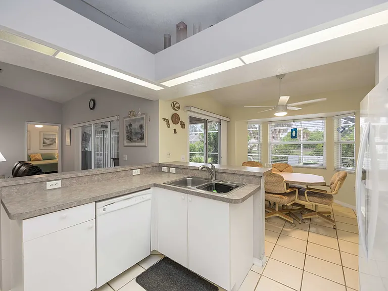 107 Cottage Pl — Photo 11