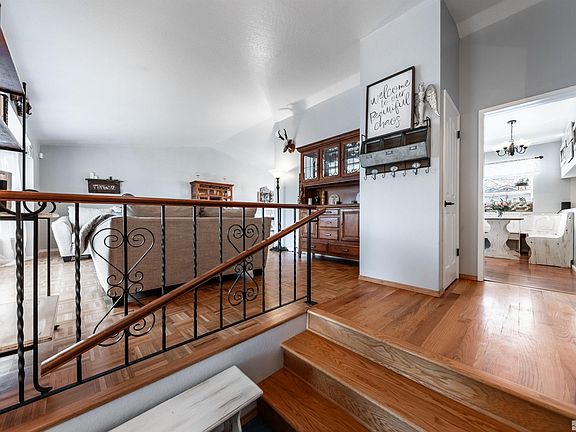 4th image of 1279 Coachman Dr
