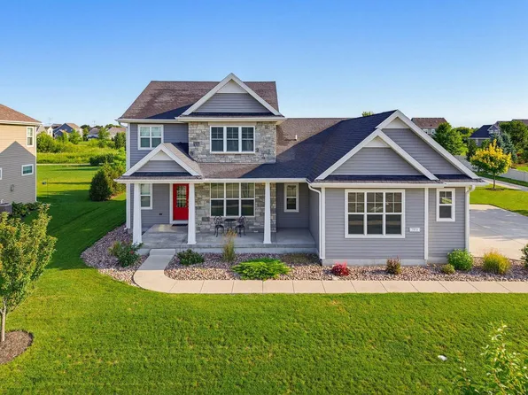7970 W Mourning Dove LANE, Mequon, WI 53097