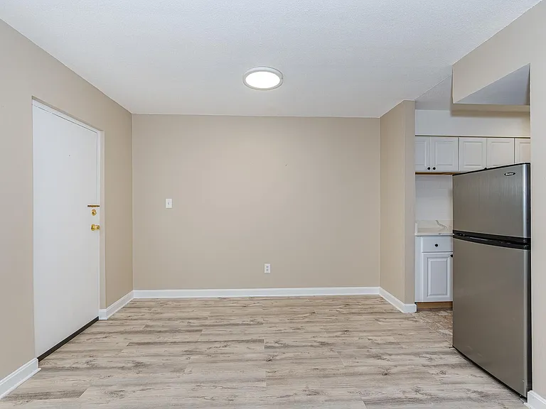11 Crescent Dr #2 — Photo 15