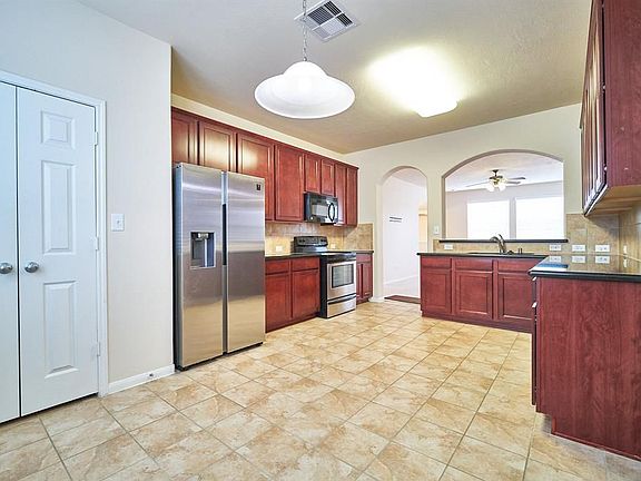 5th image of 8803 Cedar Mound Ln