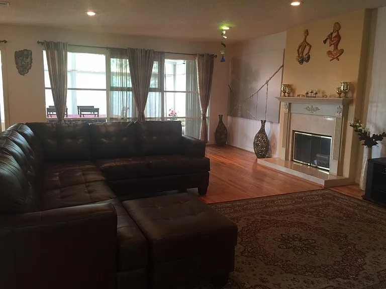 1267 Rembrandt Dr — Photo 8