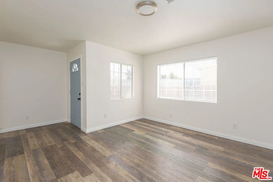 4 bed, 2.0 bath, 1200 sqft, $3,895 — Photo 3
