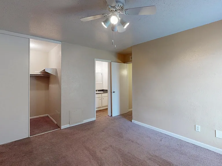 Tower Park Apartments — Photo 31