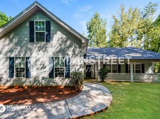 45 Crooked Creek Dr, Covington, GA 30016