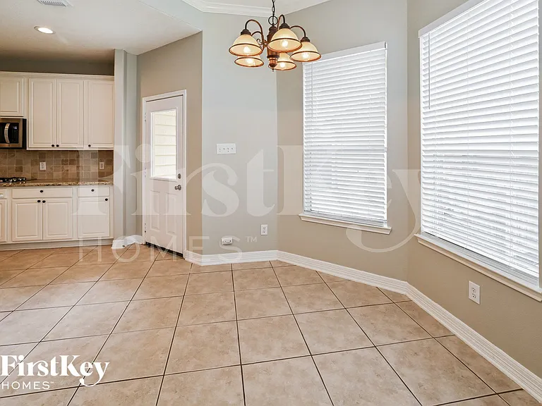 17714 Meadow Crossing Ln — Photo 5