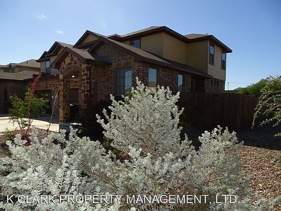4th image of 106 Creekside Villa Dr
