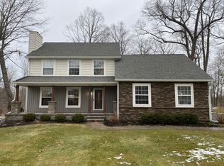 10937 Indianola Rd, Whitmore Lake, MI 48189