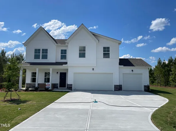 327 Enfield Dr, Carthage, NC 28327