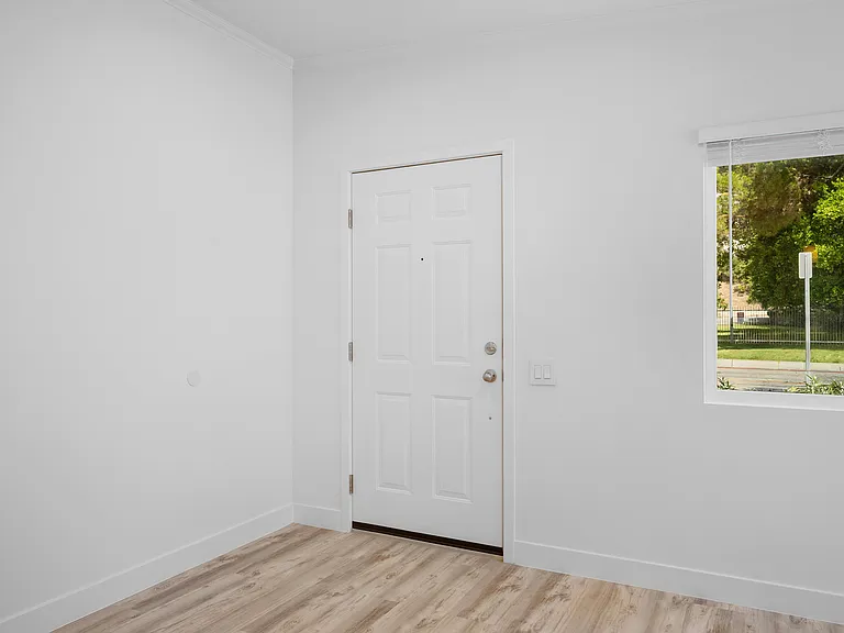 309 Sinclair Ave #309 — Photo 3
