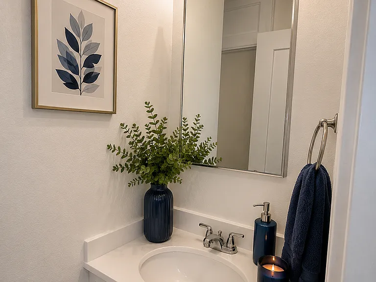 910 Pine Ave #924 — Photo 3