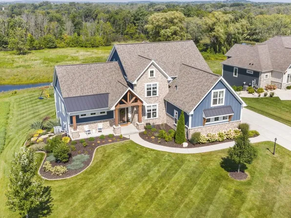 N41W23622 Century Farm ROAD, Pewaukee, WI 53072