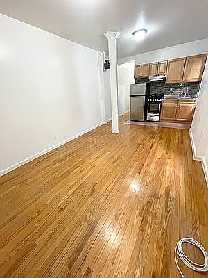 1st image of 175 E 101st St APT 15
