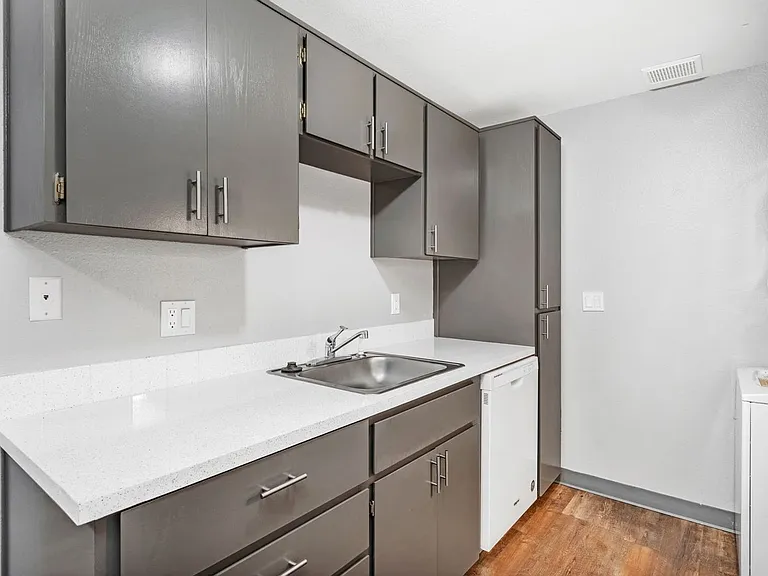 12150 SW Allen Blvd — Photo 33