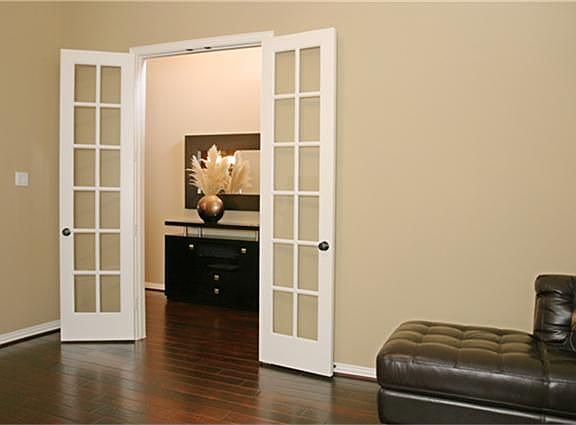 3rd image of 35 Woodmoor Pl