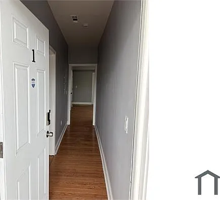 231 Davenport Ave #1 — Photo 2
