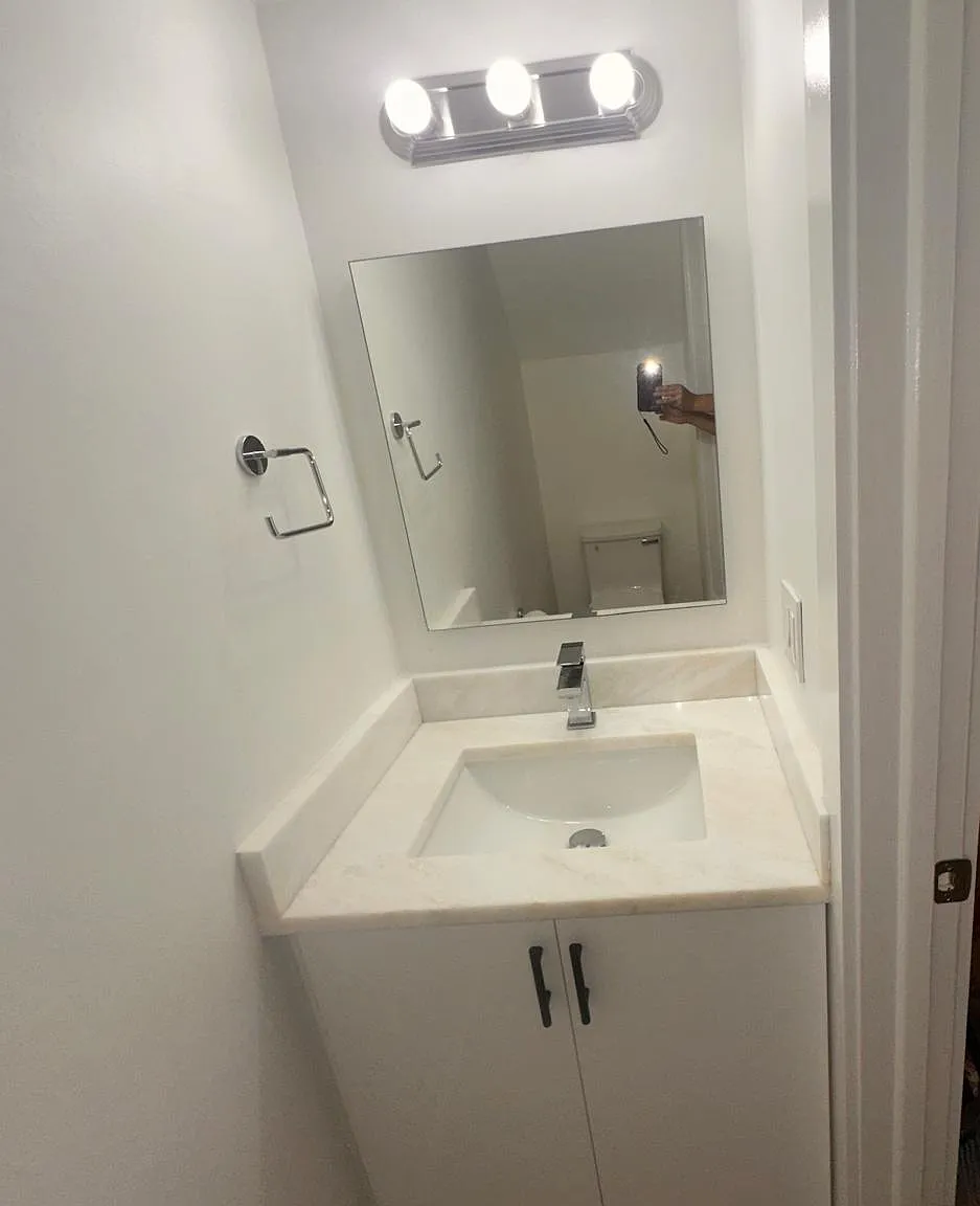 2 bed, 2.5 bath, 1160 sqft, $2,300 — Photo 2
