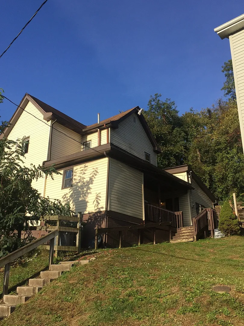 12 Highland — Photo 1