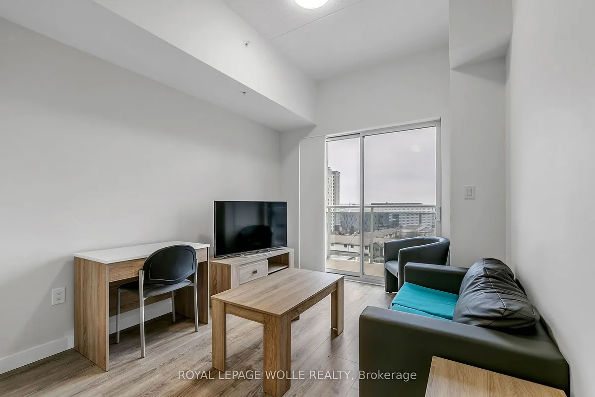 Building Photo - 280 Lester St #812