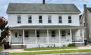 1st image of 421 S Washington St