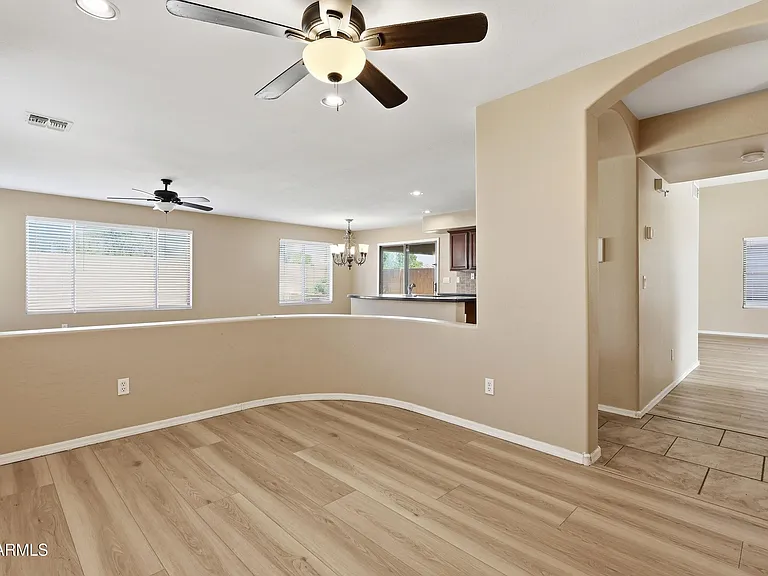 3118 S 95th Ln — Photo 11