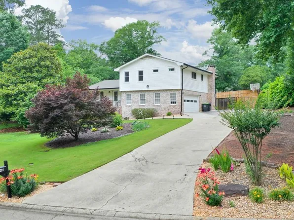 281 Lakeshore Dr NE, Marietta, GA 30067