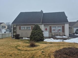 1002 Delray St, Philadelphia, PA 19116