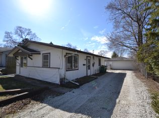 105 McCameron Ave, Lockport, IL 60441