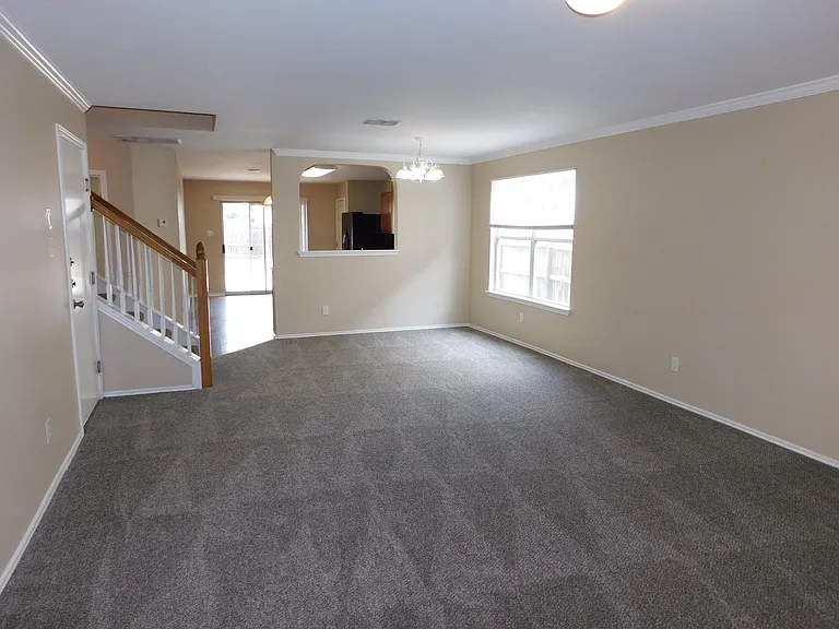 9013 Barkwood — Photo 3