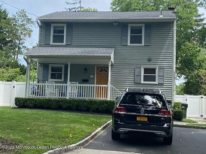 243 Pinecrest Rd photo 1